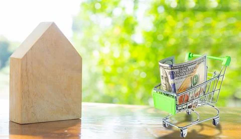 Close up Small home model Real Estate ,Mortgage loan approval home loan. Stock Photos