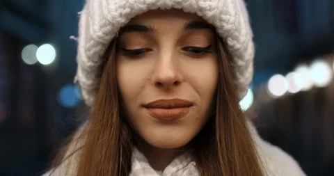 Close Up of Smiling Girl Видео 103761276