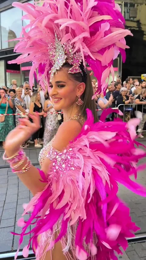 Close up of smiling samba dancer at Brasil Fest Stockbeeldmateriaal 347223063