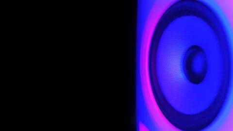 Close up of speaker music is vibrating Vídeos de archivo 121359625