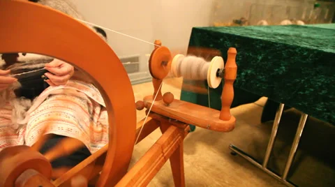 Close up on a spinning wheel Video stock 36231556