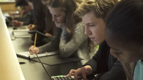 Close-up of students learning in class room 動画素材 73302431