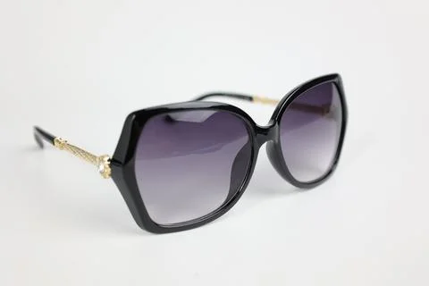 Close-up of sunglasses on white background Stock-Fotos