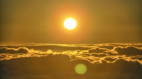 Close Sunset into Clouds HDR Time Lapse in 4K UHD Vídeo Stock 24975812