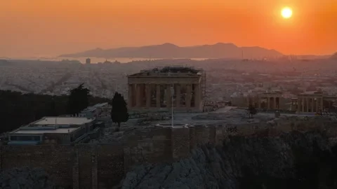 Close-up sunset view of the ancient Parthenon Temple at the Acropolis of Athens Stock-Footage 261401098