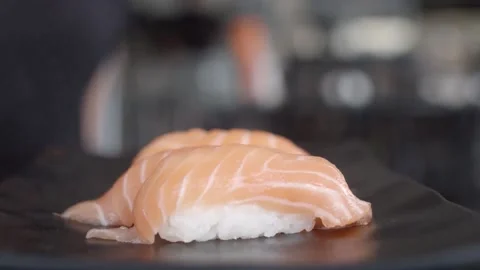 A close up of sushi Vídeos de archivo 157859266