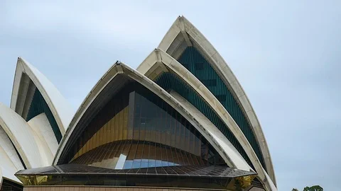 Close Up of Sydney Opera House, view from the harbour 動画素材 129312768
