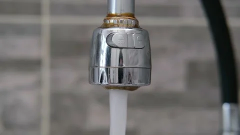 Close-up of tap water in the kitchen Stock-Footage 286734682