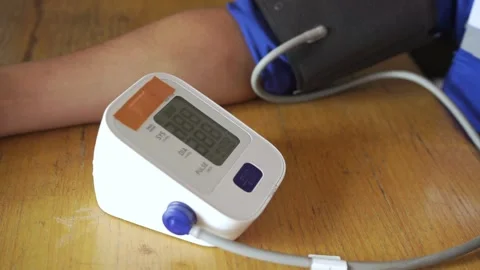 Close-up of a tensiometer or sphygmomanometer used to measure blood pressure. Stock Footage 322109964