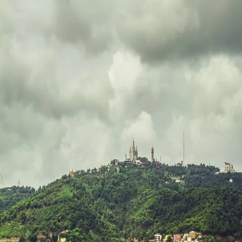 Close-up timelapse of Tibidabo mountain temple. Barcelona, Spain. 스톡 동영상 69539010
