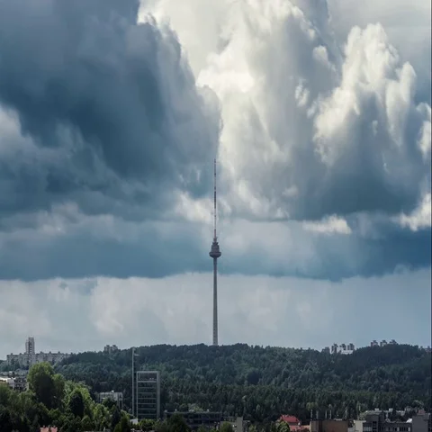 Close-up timelapse of the TV tower in Vilnius, Lithuania. 스톡 동영상 69546450