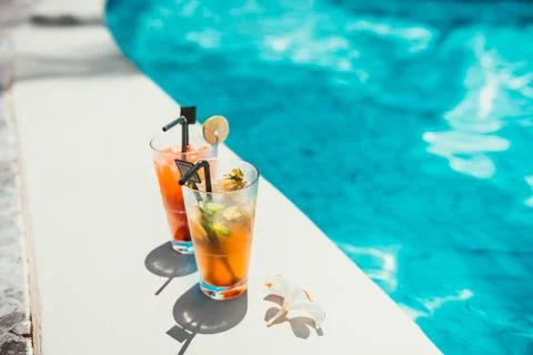 Close-up of two alcoholic drinks, ice and gin and tonic lemonade, mojito Stock Photos