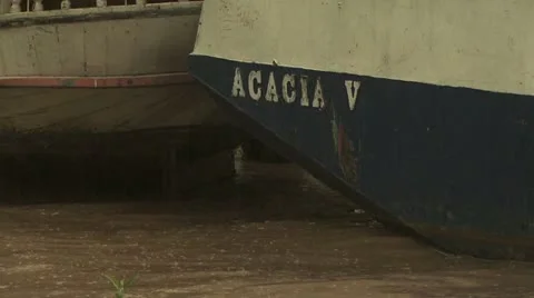 Close Up of Two Docked Boat On the Amazon River 스톡 동영상 19034198