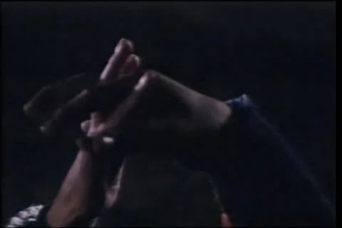 Close-up two hands interlocked Vídeos de archivo 11350402