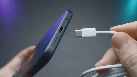 Close Up Type C Charging Cable Connector for Smartphone Power Supply 動画素材 333367273