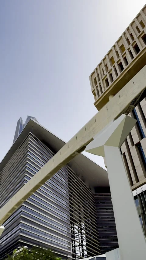 Close-up of Unique Hexagonal Glass Facade with Sun Reflection Vídeo Stock 333866362