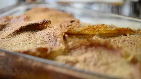 Close-up video pan of Timballo: layers of crepes, artichokes, meat, cheese,.. Vídeos de archivo 281979302