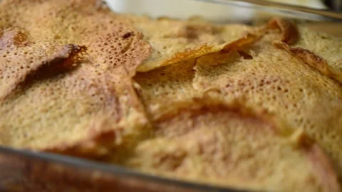 Close-up video pan of Timballo: layers of crepes, artichokes, meat, cheese,.. Vídeos de archivo 281979305