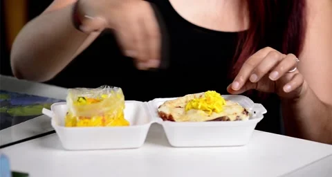Close up video of a plate of steaming hot pupusas. Stockbeeldmateriaal 230119868