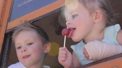 Close up video of two smiling kids Stock-Footage 141875705