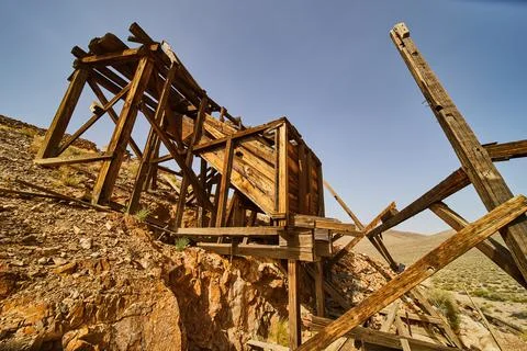 Up close view of abandoned mining equipment in Death Valley desert 스톡 사진