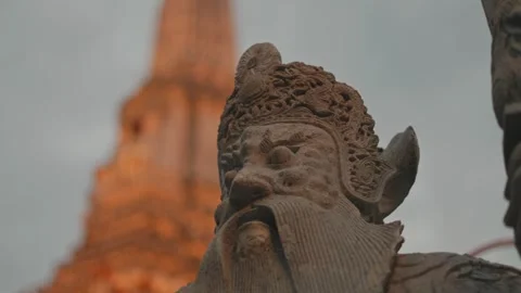 Close up view of an ancient chinese warrior stone statue at wat arun temple 스톡 동영상 346740346