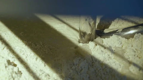 Close view of automatic kneader mixing the wheat dough Video stock 147254563