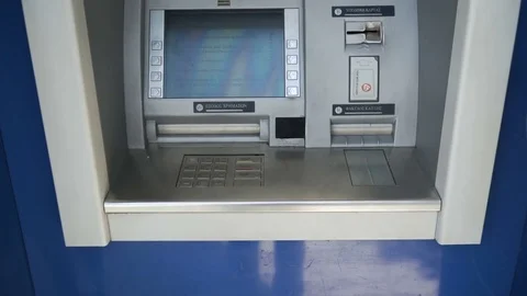 Close view of a bank atm Vídeos de archivo 79775513