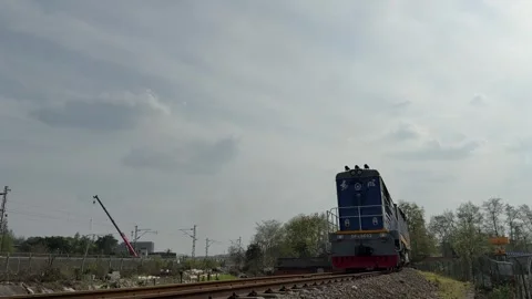 Close up view of a blue DF7C diesel locomotive on tracks in China 库存影片 334701218