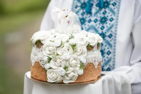 Close-up view of a ceremonial bread for a wedding, intricately decorated with 스톡 사진