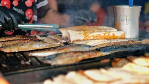 Close view of a cook making street food in Istanbul centre, Turkey. Wraps and Stock Footage 196195064