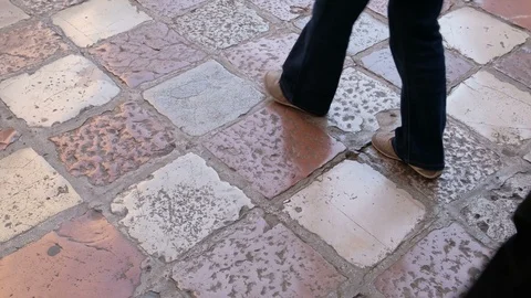 Close up view of crowd walking on the street, crowded public space selective  Vidéo 95832293