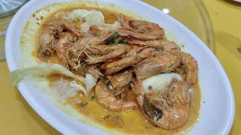 Close-up view of the curry prawns with cabbage. 動画素材 241483441