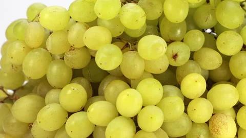 A Close-Up View Of A Dense Cluster Of Fresh Green Grapes, Revealing Natural Text 스톡 동영상 328099433