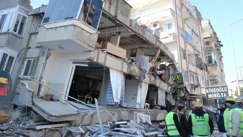 Close View of a Destroyed House After Earthquake, February 8, 2023, Hatay, Video stock 336520606