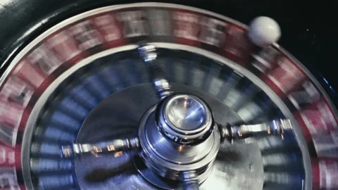 Close up View of an Elegant Casino Roulette Wheel Spinning with Ball 스톡 동영상 344680717