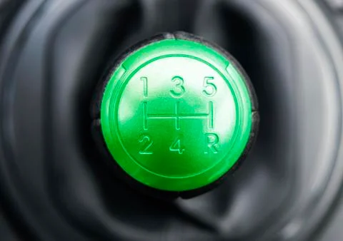 Close up view of a gear lever shift. Manual gearbox. Car interior details. Foto stock