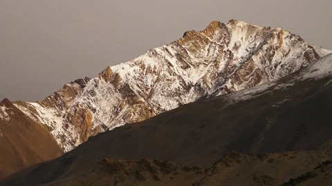 Close view of Indian Himalayan ranges, Ladakh Stock Footage 107594959