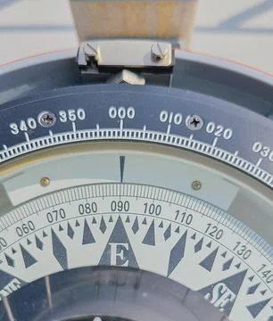 Close up view of marine ship compass repeater dial with degree scale for na.. Foto stock