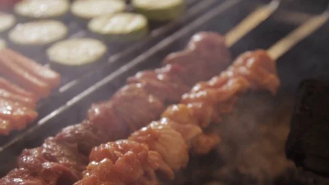 Close-up view of meat and vegetables on the grill 動画素材 90085964