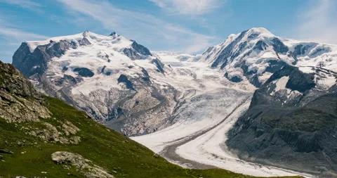 Close-up view of Monte Rosa from Riffelsee in summer Vidéo 158558241