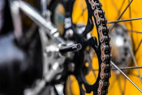 Close Up View Of A Motobike Chain Stockfoto's