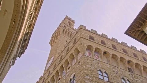 Close up view of Piazza della Signoria, Palazzo Vecchio, Florence. Stock Footage 75823041