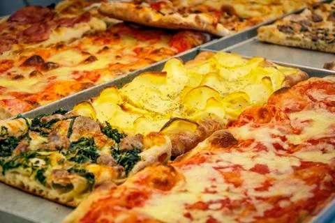 Close-up view of a rectangular pizza slice Foto stock