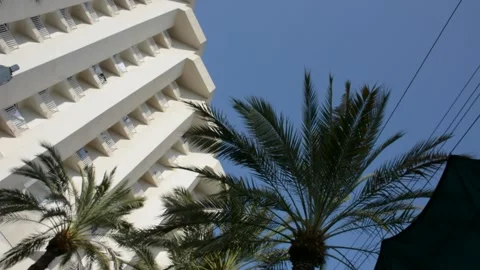 Close view on resort building from yard Видео 163078374