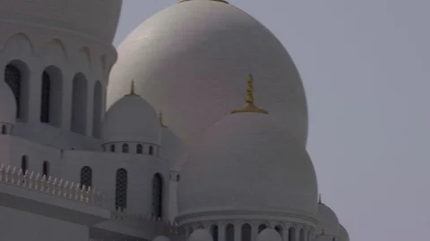 Close-up view of the Sheikh Zayed Grand Mosque Dome from the middle Stock-Footage 104860508