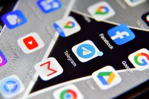 Close-up view of Telegram icon app on an Android smartphone, including other  Fotos Stock