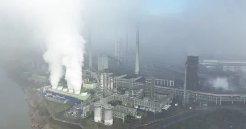 Close up views of the idnustrial installation of the Cokes factory, DUisburg Video stock 304311970