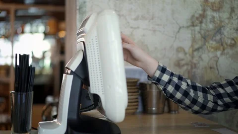 Close up of the waiter's hand on the touch screen in the cafe bar 스톡 동영상 121853395