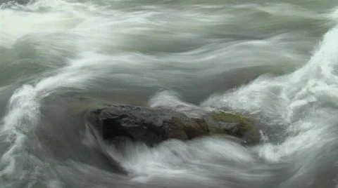 Close up water shutter speed Stock Footage 332814